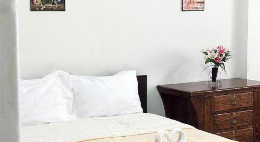 רנונג Rueangrat Hotel מראה חיצוני תמונה