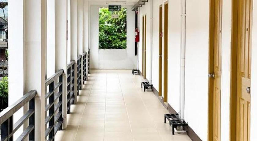 רנונג Rueangrat Hotel מראה חיצוני תמונה
